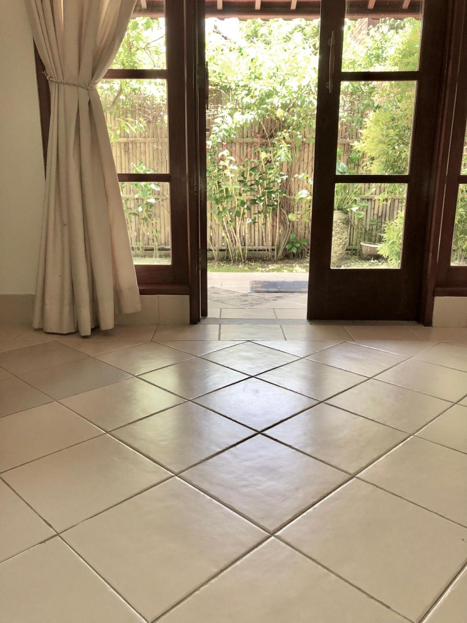 Villa Abhista Seminyak Esterno foto