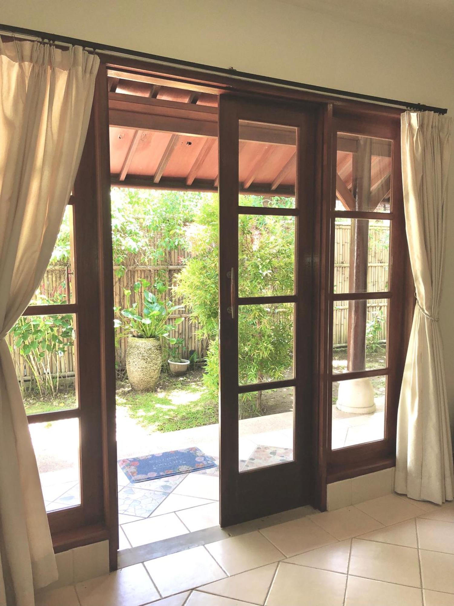 Villa Abhista Seminyak Esterno foto
